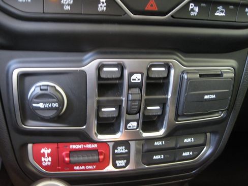 Used 2023 Jeep Wrangler Unlimited Rubicon 392 w/ Trailer Tow Package image 23