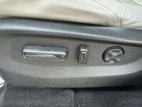 Used 2019 Honda CR-V EX-L image 10