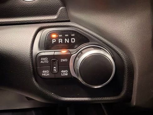 Used 2019 RAM 1500 Big Horn AWD/4WD image 36