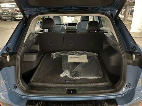 New 2026 Volkswagen Tiguan SE image 38