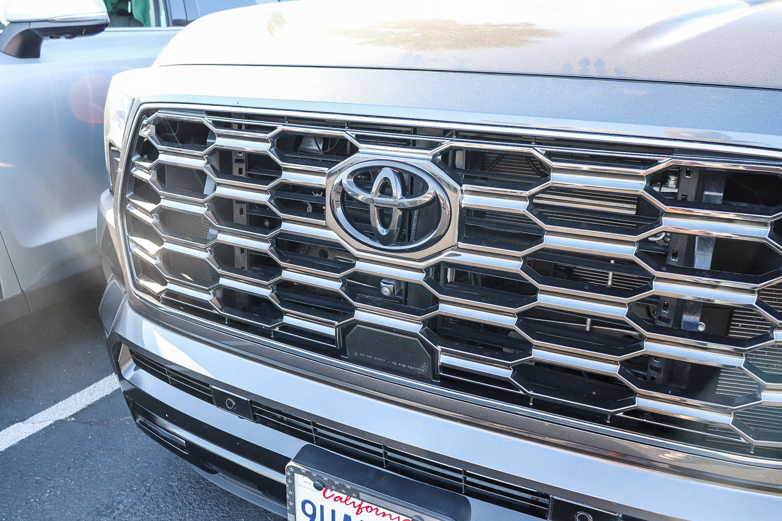 Certified 2025 Toyota Sequoia Platinum w/ Tow Technology Package AWD/4WD image 6