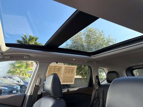 Certified 2023 Nissan Rogue SL w/ SL Premium Package image 9