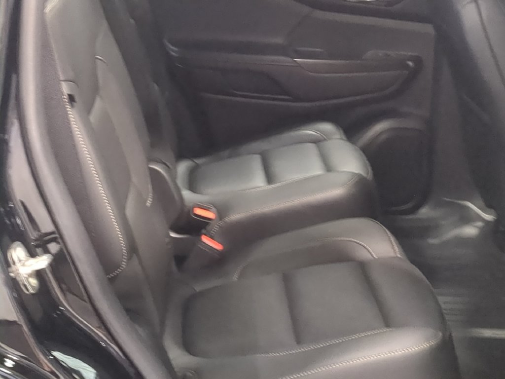 Used 2018 GMC Acadia SLT FWD image 24