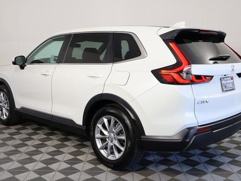 Used 2026 Honda CR-V EX image 6