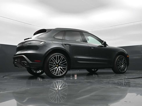 New 2026 Porsche Macan AWD/4WD image 42