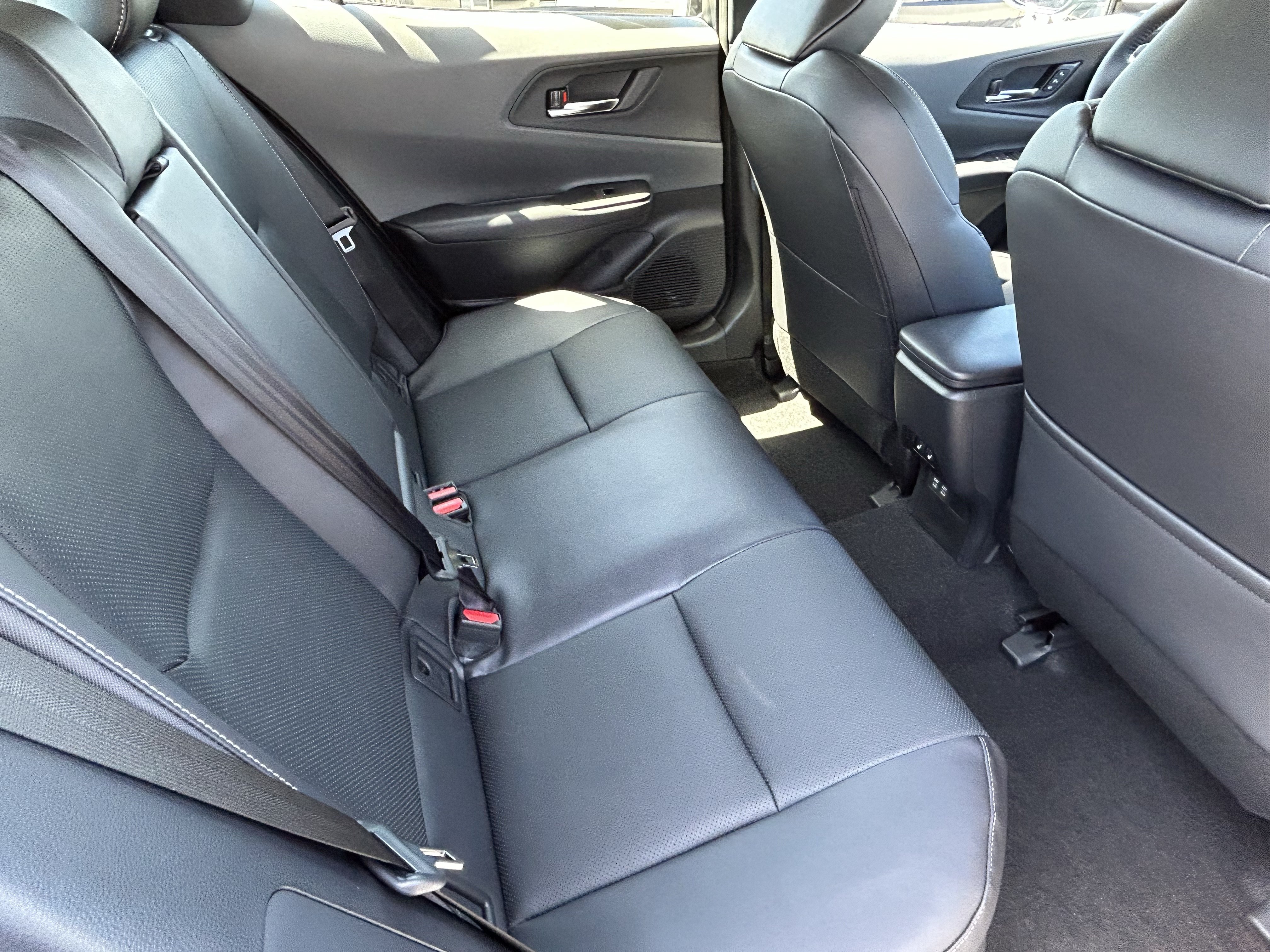 New 2027 Toyota Prius Limited w/ Limited Premium Package FWD image 12