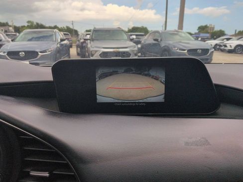 Used 2025 MAZDA MAZDA3 s FWD image 17