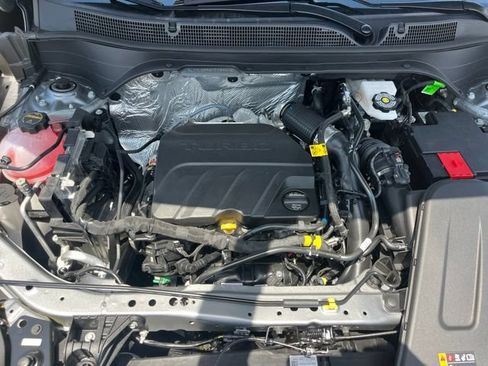 New 2026 Chevrolet Trax RS w/ Sunroof Package FWD image 29