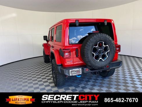 Used 2023 Jeep Wrangler Unlimited Rubicon 4xe w/ Cold Weather Group AWD/4WD image 5