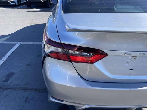 Used 2022 Toyota Camry SE image 20