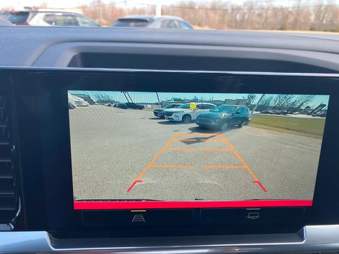 Used 2025 Chevrolet Silverado 1500 LT image 22