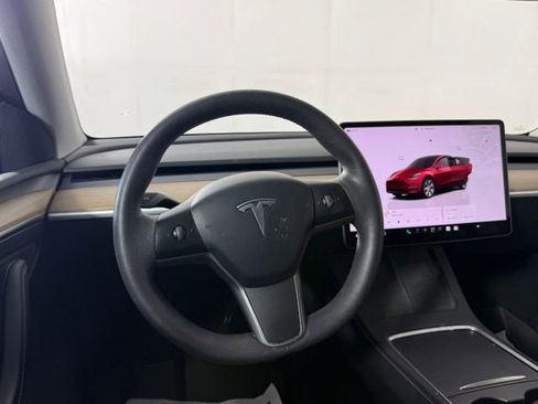 Used 2023 Tesla Model Y Long Range AWD/4WD image 26