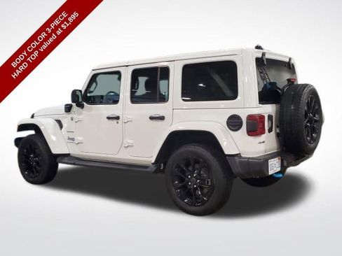 Used 2024 Jeep Wrangler Unlimited Sahara image 3