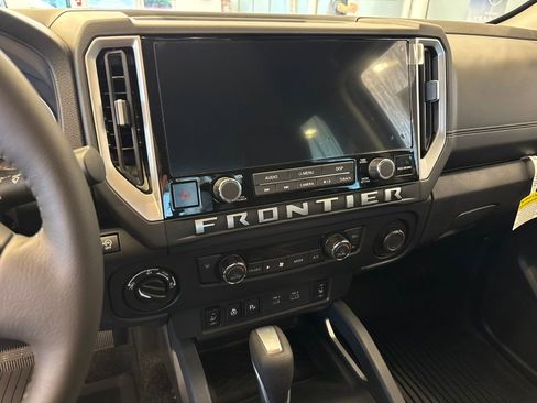 New 2026 Nissan Frontier SV w/ All-Weather Content Package AWD/4WD image 17