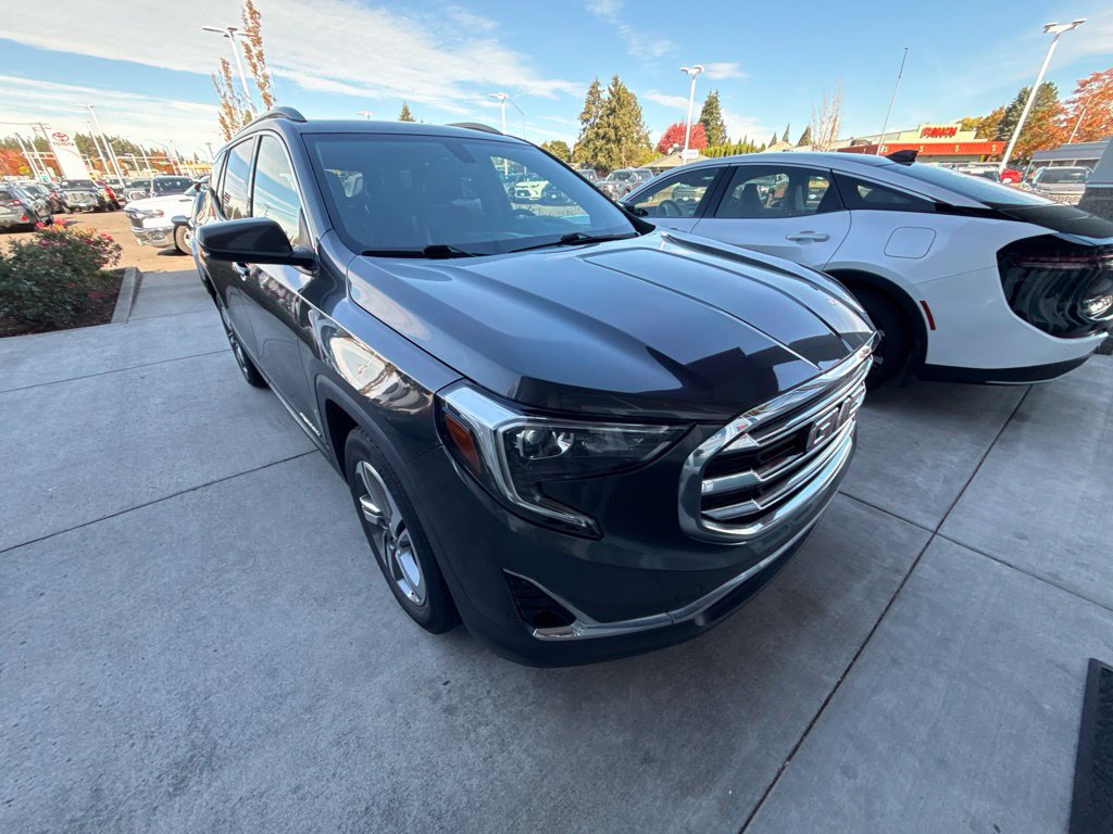 Used 2018 GMC Terrain SLT w/ Preferred Package FWD image 3