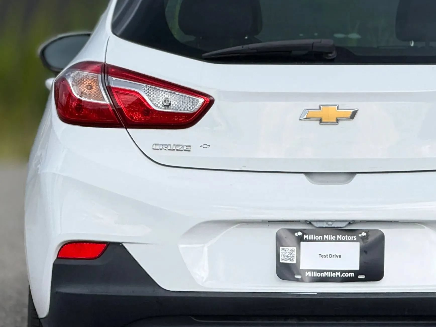 Used 2018 Chevrolet Cruze LT w/ Convenience Package FWD image 13