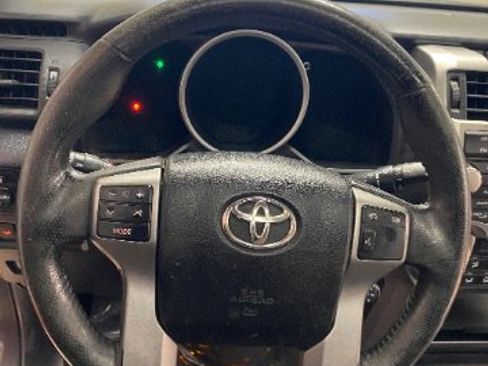 Used 2011 Toyota 4Runner Limited image 24