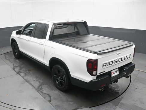 Used 2025 Honda Ridgeline Black Edition image 31