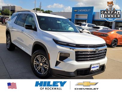Used 2024 Chevrolet Traverse LT