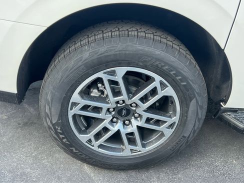 New 2025 Ford Expedition Max Active image 15