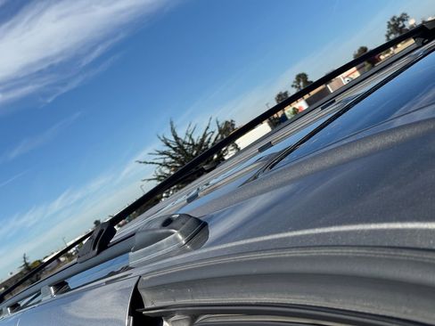 Used 2009 Chevrolet Suburban LTZ image 23