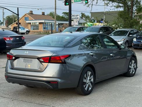 Used 2022 Nissan Altima 2.5 S FWD image 4