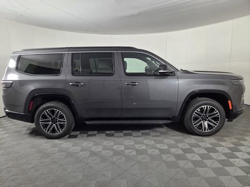 New 2026 Jeep Grand Wagoneer 2WD image 5