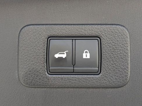 Used 2023 Nissan Armada SL image 13