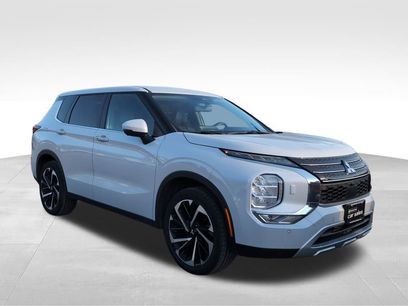 Used 2024 Mitsubishi Outlander SE