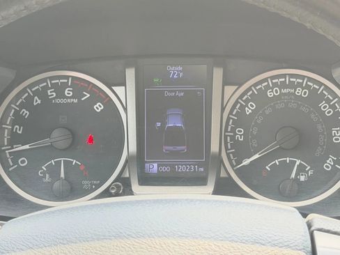 Used 2020 Toyota Tacoma Limited image 25