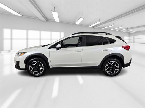 Used 2019 Subaru Crosstrek 2.0i Limited w/ Moonroof Package w/Navigation image 3