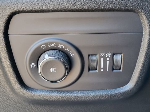 New 2025 Jeep Grand Cherokee L Limited image 15