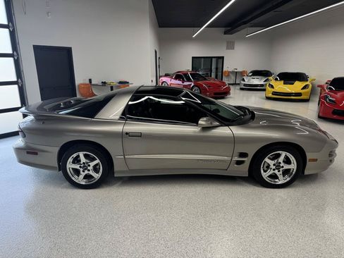 Used 2000 Pontiac Firebird Formula RWD image 19