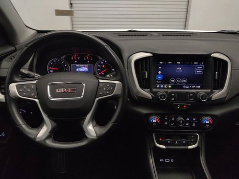 Used 2024 GMC Terrain SLT AWD/4WD image 22