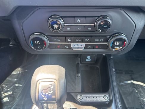 Used 2025 Ford Bronco Big Bend AWD/4WD image 16