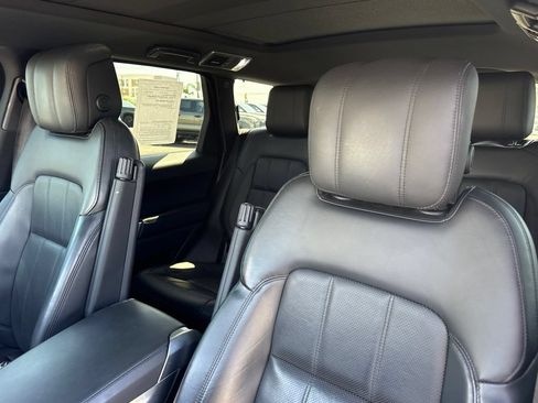 Used 2019 Land Rover Range Rover Sport HSE AWD/4WD image 22