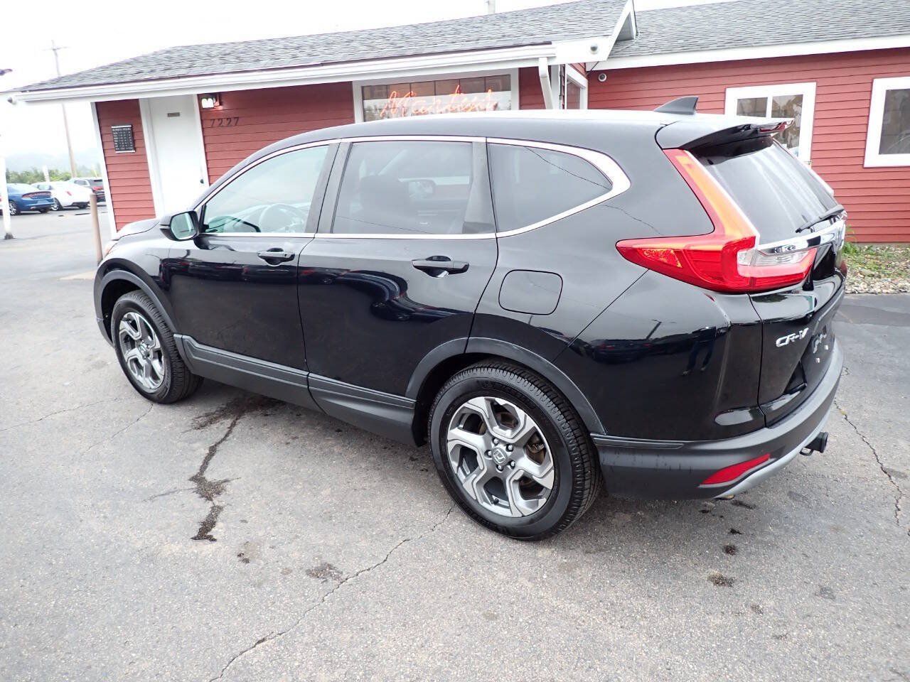 Used 2017 Honda CR-V EX-L image 4