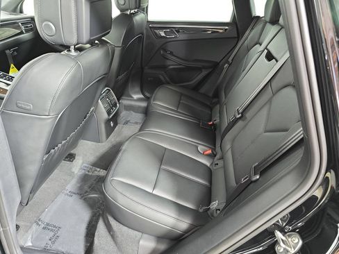 Certified 2026 Porsche Macan S AWD/4WD image 24