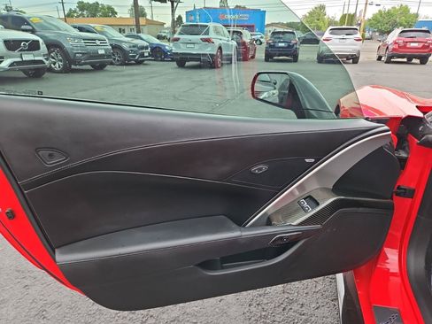 Used 2017 Chevrolet Corvette Stingray Coupe w/ 1LT RWD image 20