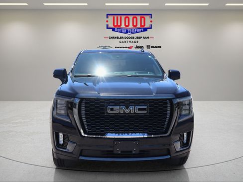 Used 2023 GMC Yukon Denali Ultimate AWD/4WD image 9