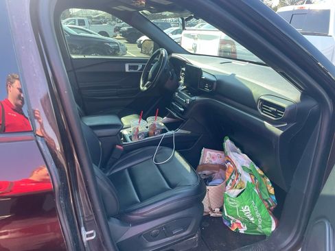 Used 2020 Ford Explorer XLT w/ Equipment Group 202A image 15