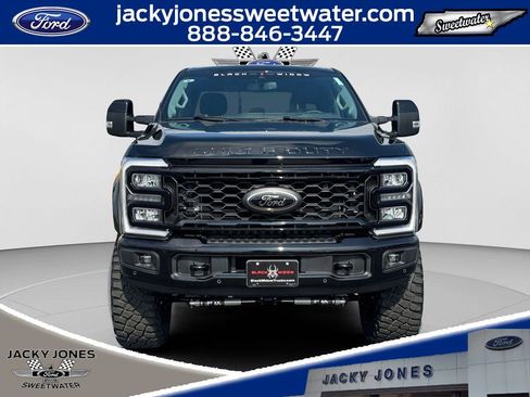 New 2026 Ford F250 Lariat w/ Black Appearance Package AWD/4WD image 8