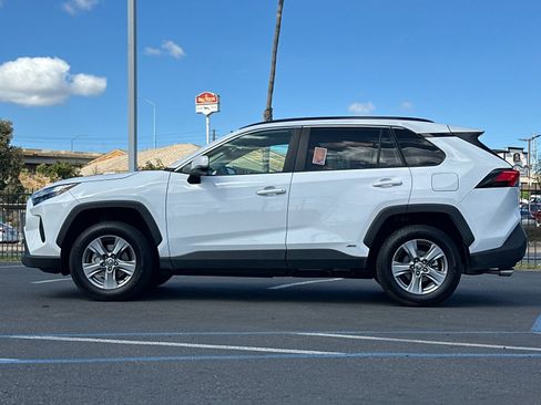 Used 2023 Toyota RAV4 XLE w/ Convenience Package AWD/4WD image 2
