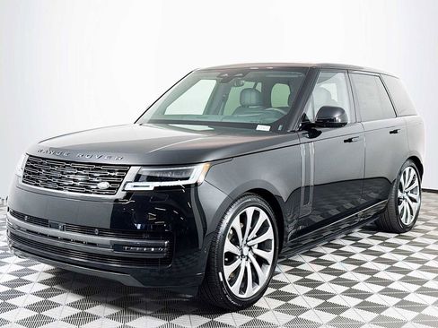 New 2025 Land Rover Range Rover SE image 1
