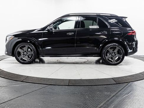 Used 2025 Mercedes-Benz GLE 450e 4MATIC image 4