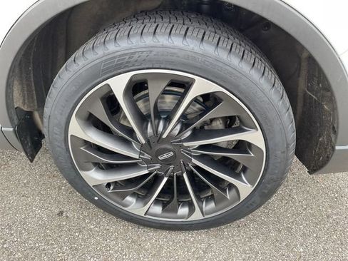 Used 2020 Lincoln Aviator Reserve w/ Equipment Group 202A AWD/4WD image 45