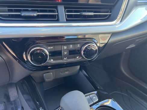 New 2026 Chevrolet Trax LT w/ Driver Confidence Package image 15