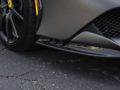 Used 2025 Ferrari SF90 Spider AWD/4WD image 8