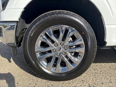 New 2025 Ford F150 Lariat w/ Equipment Group 501A Mid image 9