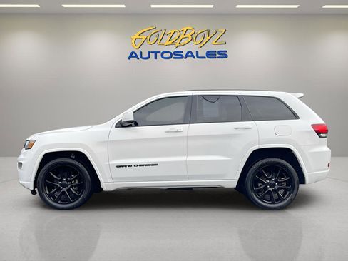 Used 2018 Jeep Grand Cherokee Altitude image 7